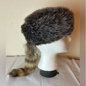 Western Express real fur raccoon tail faux fur hat